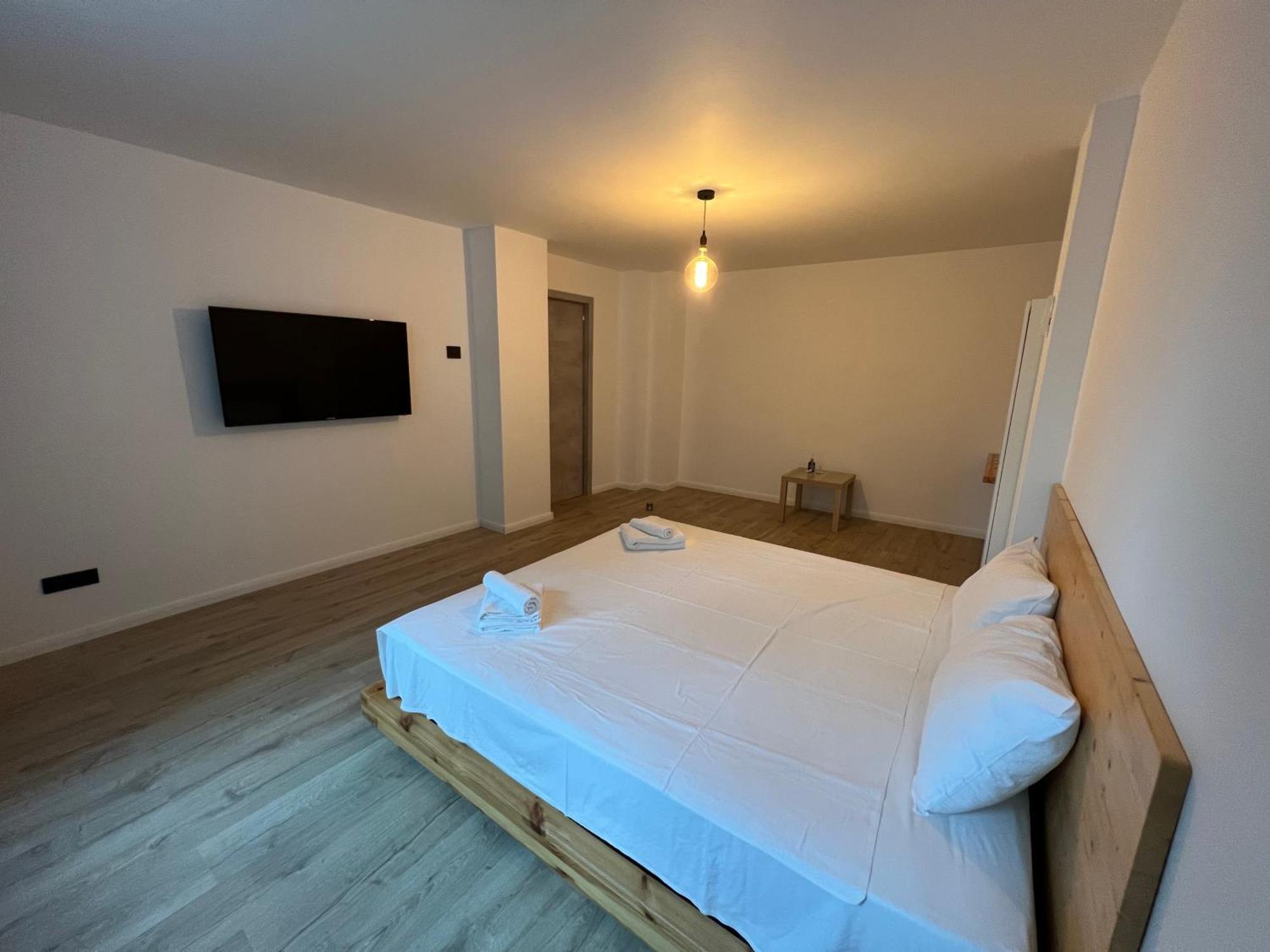 Ella Apart Apartment Constanta Ngoại thất bức ảnh